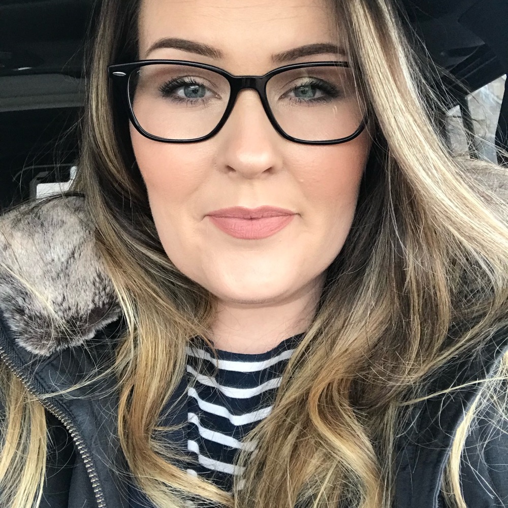 Meet your Posher, Leely